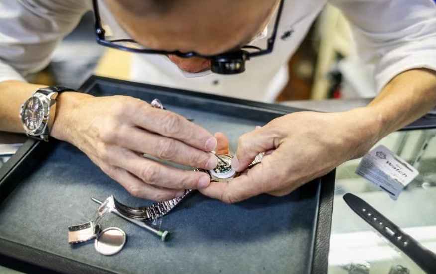 羅西尼手表洗澡可以戴嗎